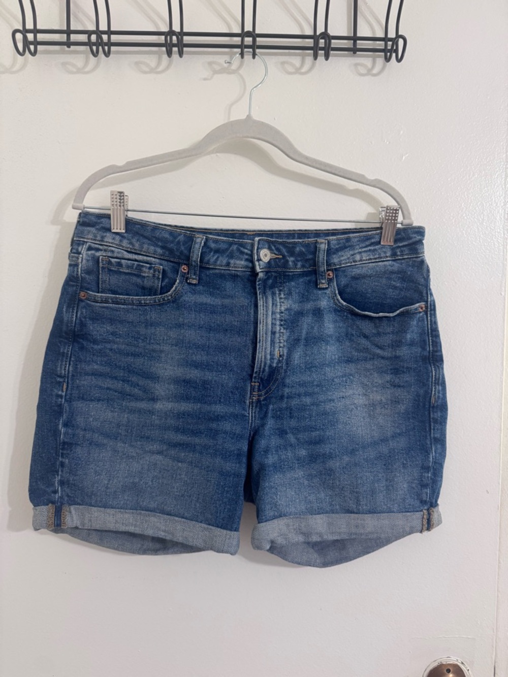 Old Navy Medium Blue Rolled Hem Denim Shorts